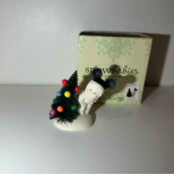 New Department 56 Snowbabies  The Christmas Mouse Figurine Disney 2011 - Picture 1 of 7